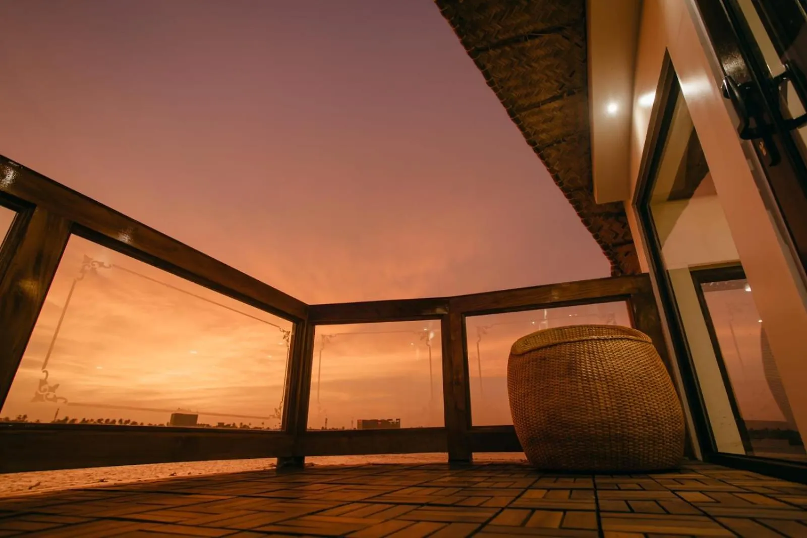 Elegant Boathouse Hotel Alappuzha
